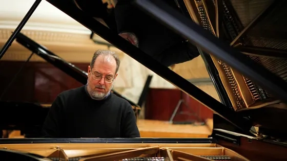 Garrick Ohlsson at Piano