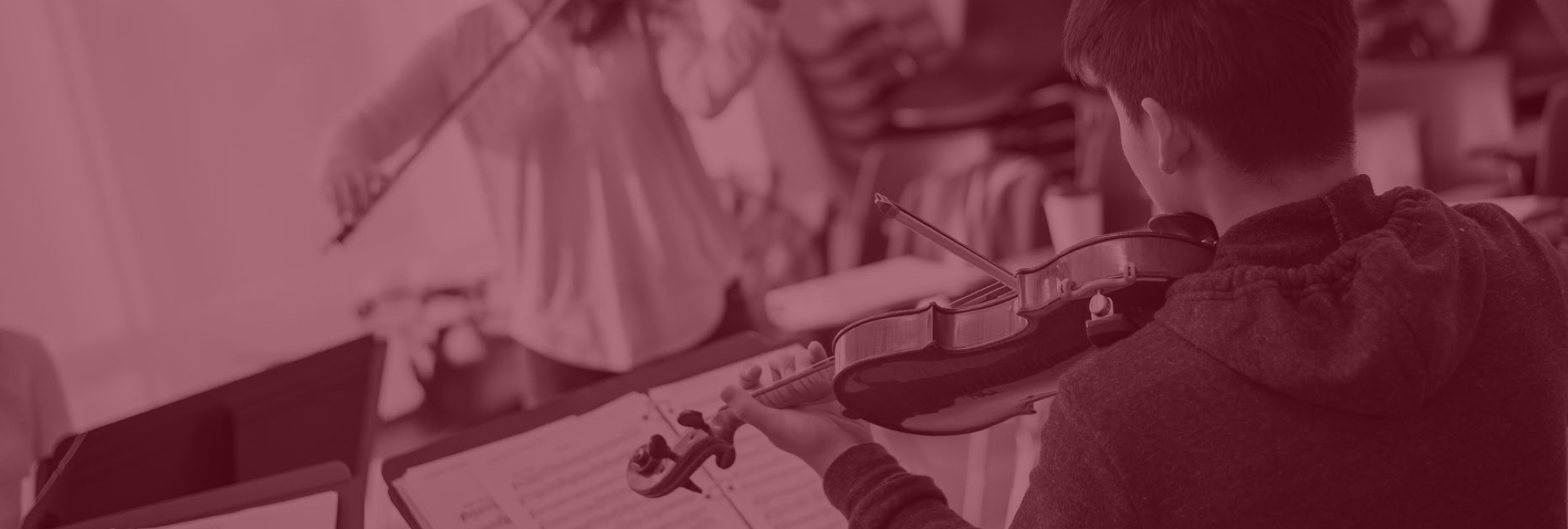 2 SFCM Pre-College Students play violin