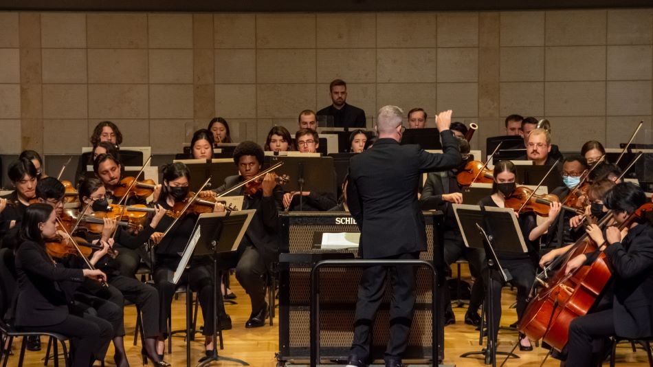 Edwin Outwater Conducting Orchestra