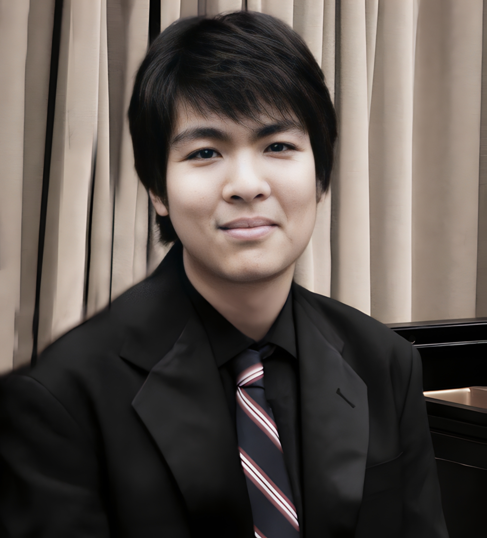 Franz Zhao headshot