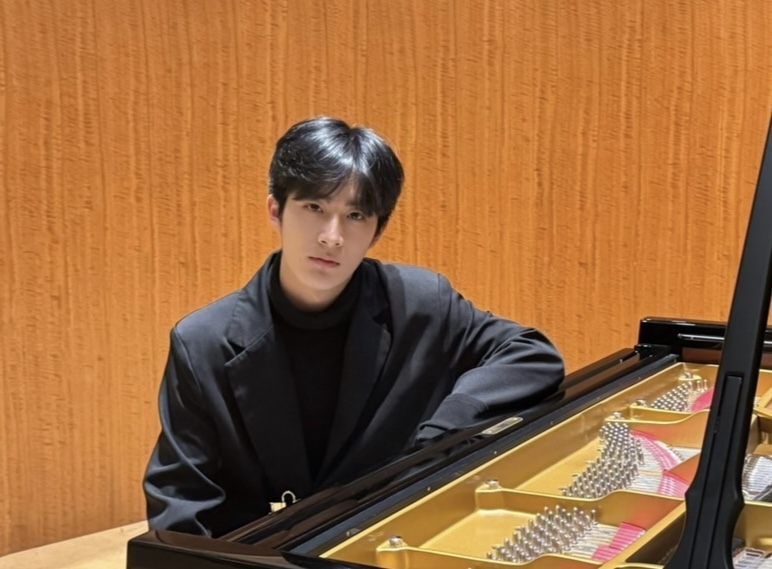 Yifu Xu