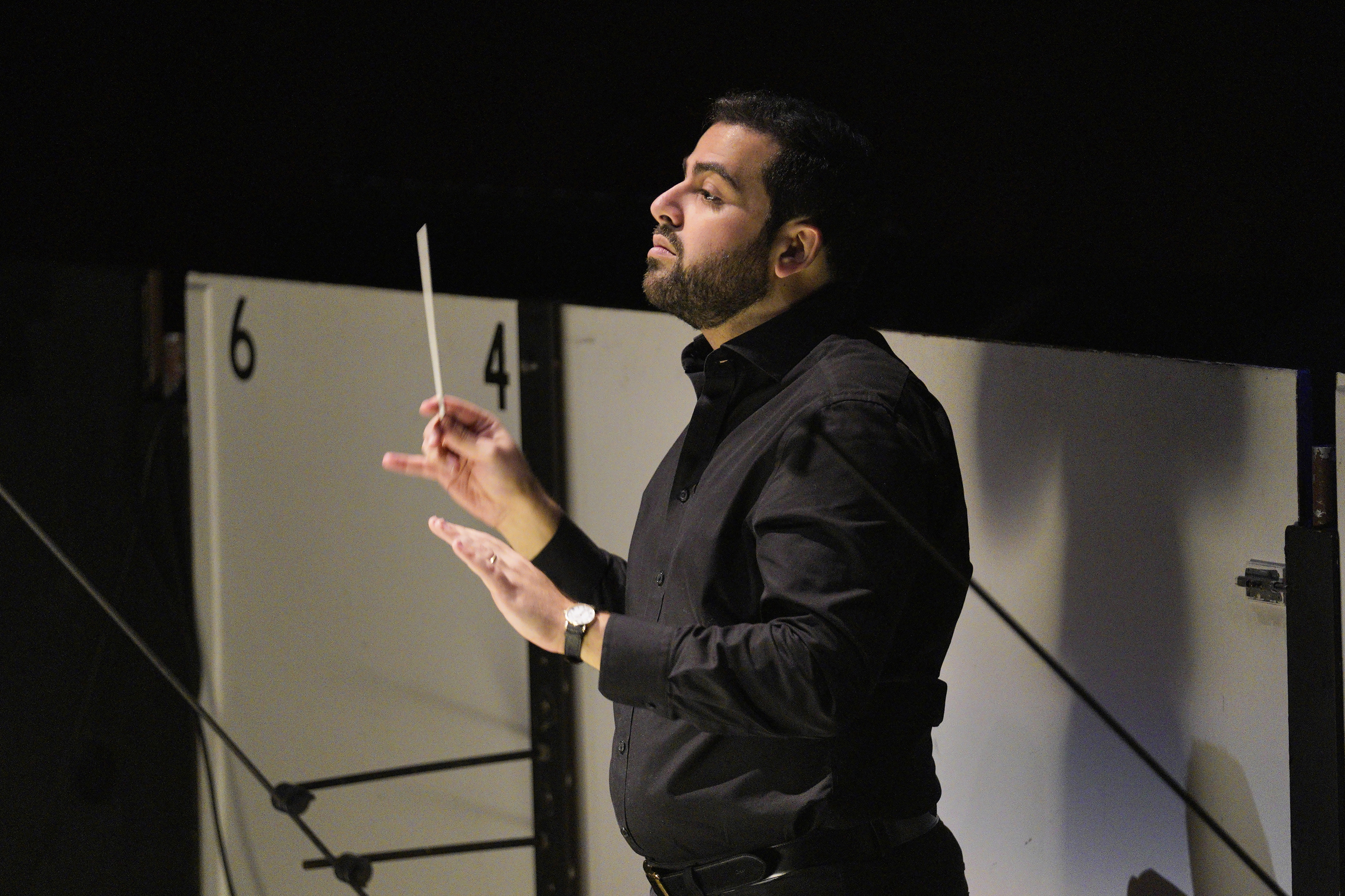 Louis Lohraseb conduct