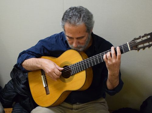 Serge Assad with Harris Collection guitar