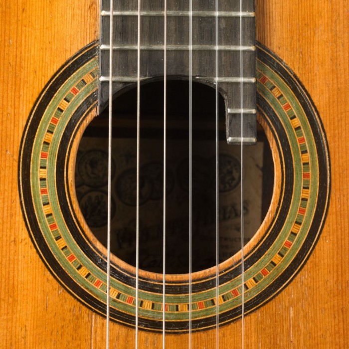1910 Vicente Arias guitar rosette
