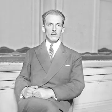 Leon Theremin in 1927 (Credit: National Library of France)