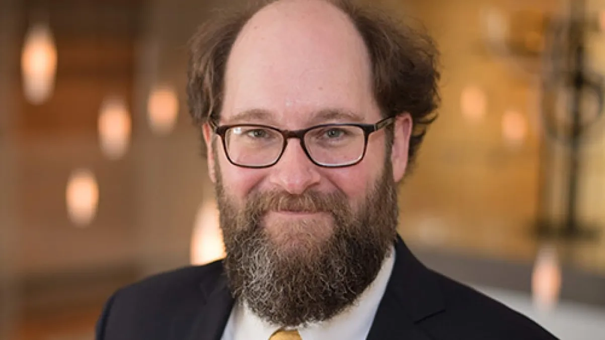 Jonas Wright headshot