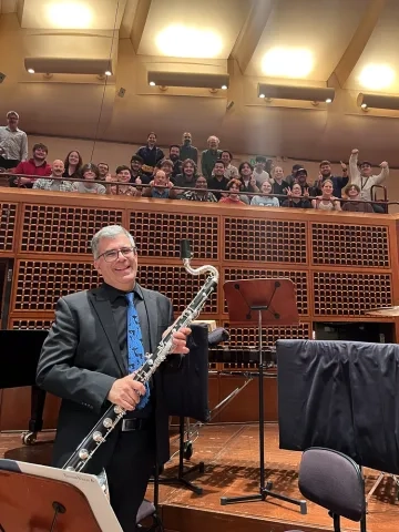 Woodwinds Chair Jerome Simas at the SF Symphony with students.