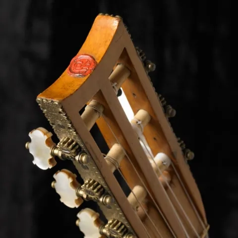 1837 Louis Panormo guitar rosette