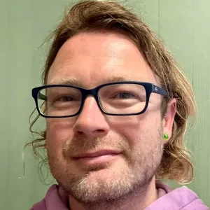 Curtis Rumrill headshot