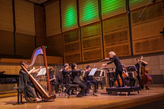 Nicole Paiement conducts the SFCM New Music Ensemble.