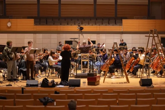Meow Meow in rehearsal with the SFCM Orchestra.