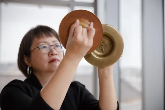 Haruka Fujii with chappa cymbals.