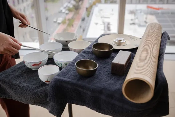 Haruka Fujii's rice bowl and percussion set.