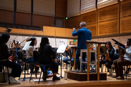 SFBO Music Director Martin West leads the orchestra. 