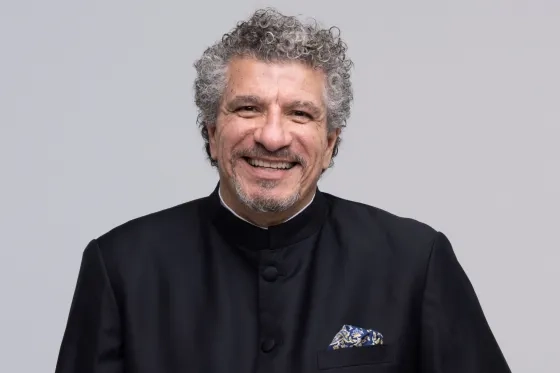 Giancarlo Guerrero (Credit: Matthew Holler).