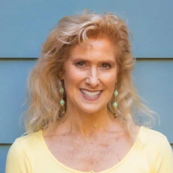 Lis Addison headshot