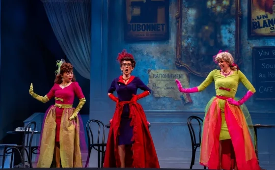 Lily Bogas (far right) in 'Cendrillon.'