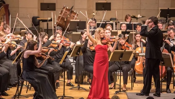 Orchestra concerto winner violin performance