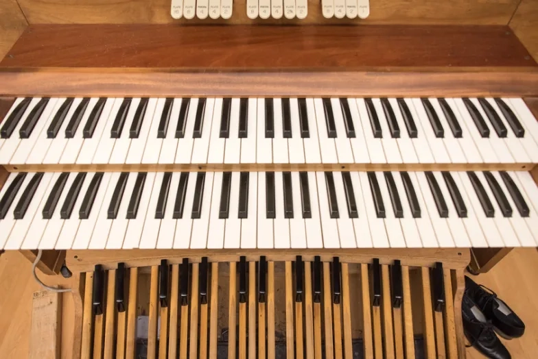 keyboards organ