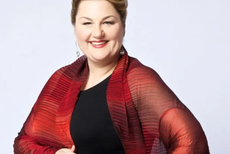 Catherine Cook headshot