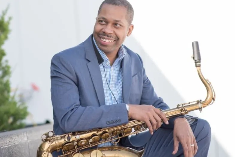 Jason Hainsworth Headshot