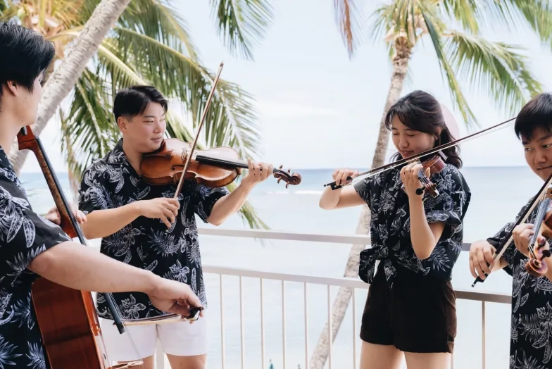 Sfcm students in Hawaii.