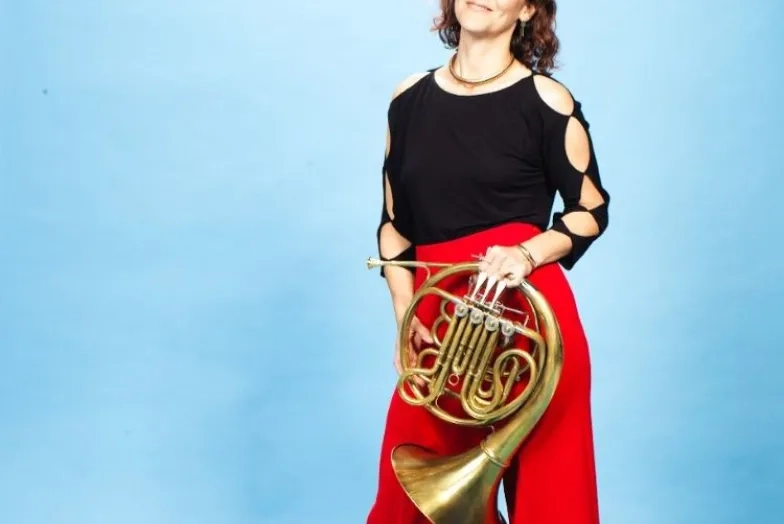 Jessica Valeri with her horn