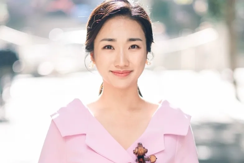 Wonhee Bae headshot