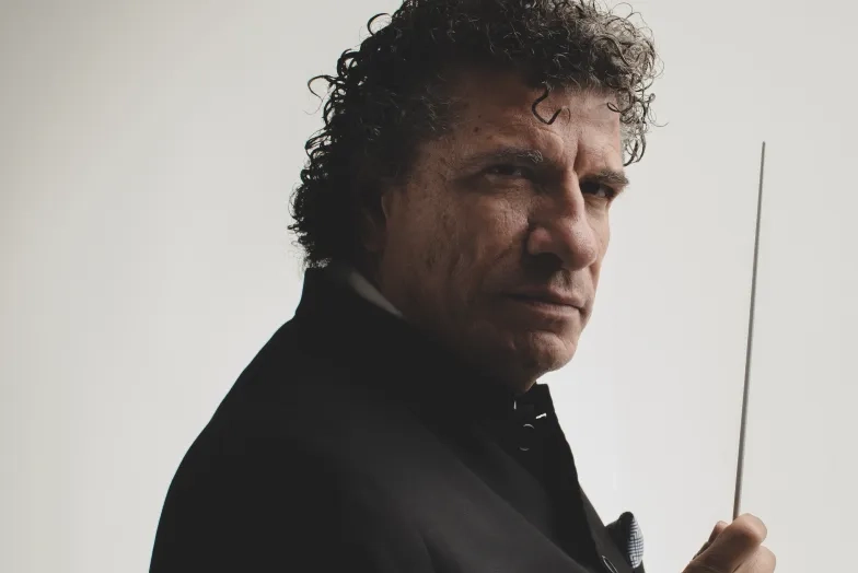 Giancarlo Guerrero Headshot