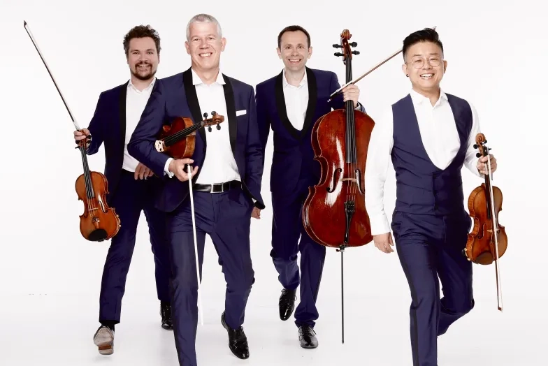 Quatuor Diotima String Quartet with instruments