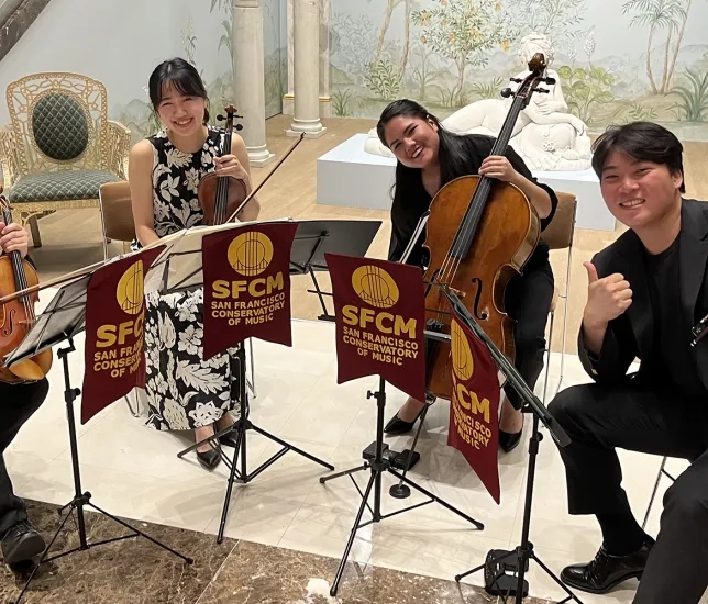 Sfcm students perform at Getty Auction