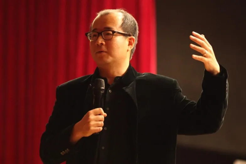 Jeff Gao giving lecture