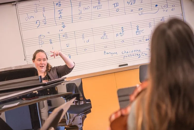 Kelly Savage inspires students in the course Improvising on a Ground
